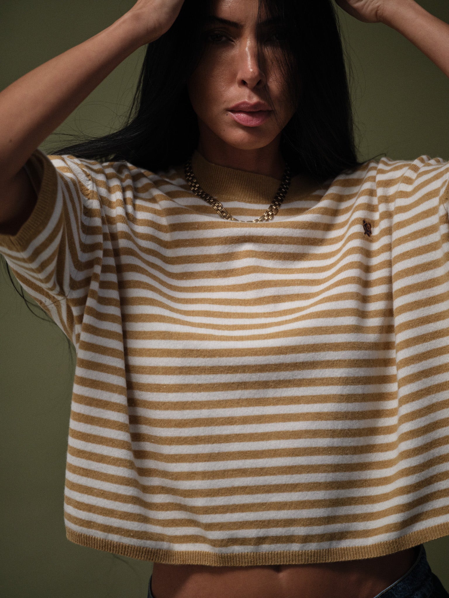 Modelshot / Bone Brown / Detail